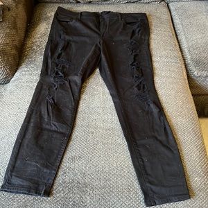 Black Distressed, skinny fit, jeans